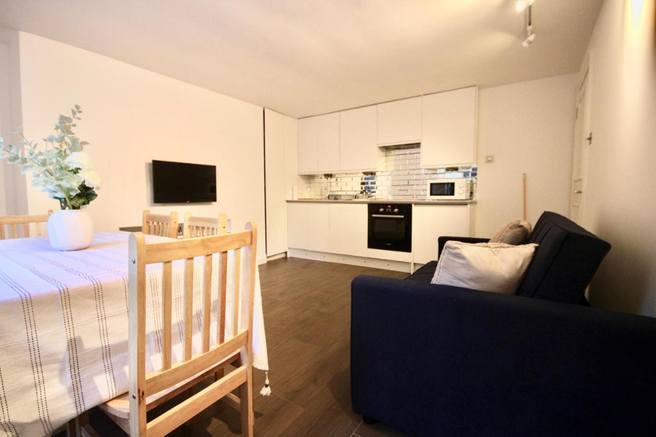 Superb Flat Near Victoria Station Apartman London Kültér fotó