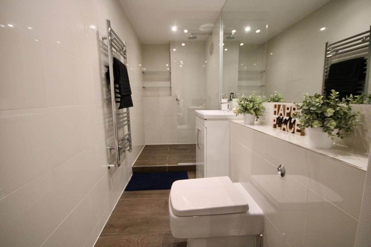 Superb Flat Near Victoria Station Apartman London Kültér fotó