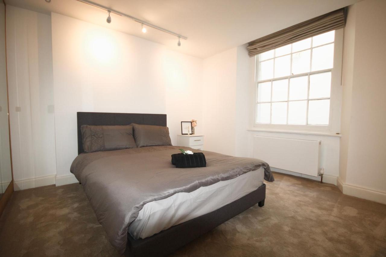 Superb Flat Near Victoria Station Apartman London Kültér fotó